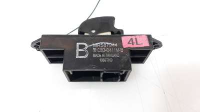 Recambio de mando elevalunas trasero derecho para mitsubishi outlander (cw0) 2009-2012 motion 2wd referencia OEM IAM MR587944 MR