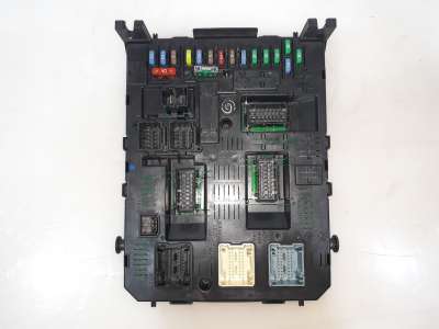 Recambio de caja reles / fusibles para citroën c4 picasso 2007-2013 exclusive plus referencia OEM IAM 281197595 281197595 