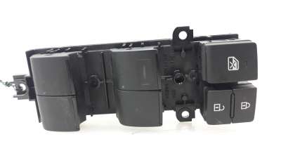 Recambio de mando elevalunas delantero izquierdo para toyota yaris (xp21) 2020- hybrid style referencia OEM IAM 840400D020 84040