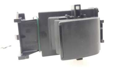 Recambio de mando elevalunas trasero derecho para toyota yaris (xp21) 2020- hybrid style referencia OEM IAM 8481002260 3561Z211D