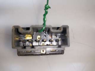Recambio de mando elevalunas delantero derecho para land rover discovery 2002-2004 td5 e referencia OEM IAM YUF00200PUY YUF00200