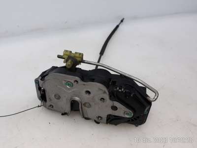 Recambio de cerradura puerta trasera izquierda para opel insignia berlina 2008-2017 cosmo referencia OEM IAM 13503177 13503177 1