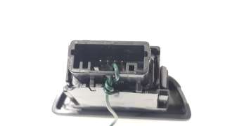 Recambio de warning para toyota yaris (xp21) 2020- hybrid style referencia OEM IAM 843320D220 843320D220 