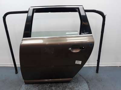 Recambio de puerta trasera izquierda para volvo v70 familiar 2007-2015 edition r-design referencia OEM IAM 32228896 32228896 