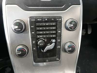 Recambio de mando climatizador para volvo v70 familiar 2007-2015 edition r-design referencia OEM IAM 31324828 31324828 