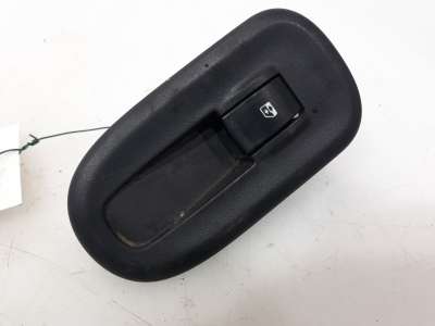 Recambio de mando elevalunas delantero derecho para renault master kasten 2010- l1h2 hka 3,5t referencia OEM IAM 8200548968 8200