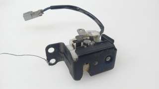 Recambio de cerradura maletero / porton para honda cr-v (rd8) 2002-2007 es referencia OEM IAM 74805S9A0033 74805S9A003 