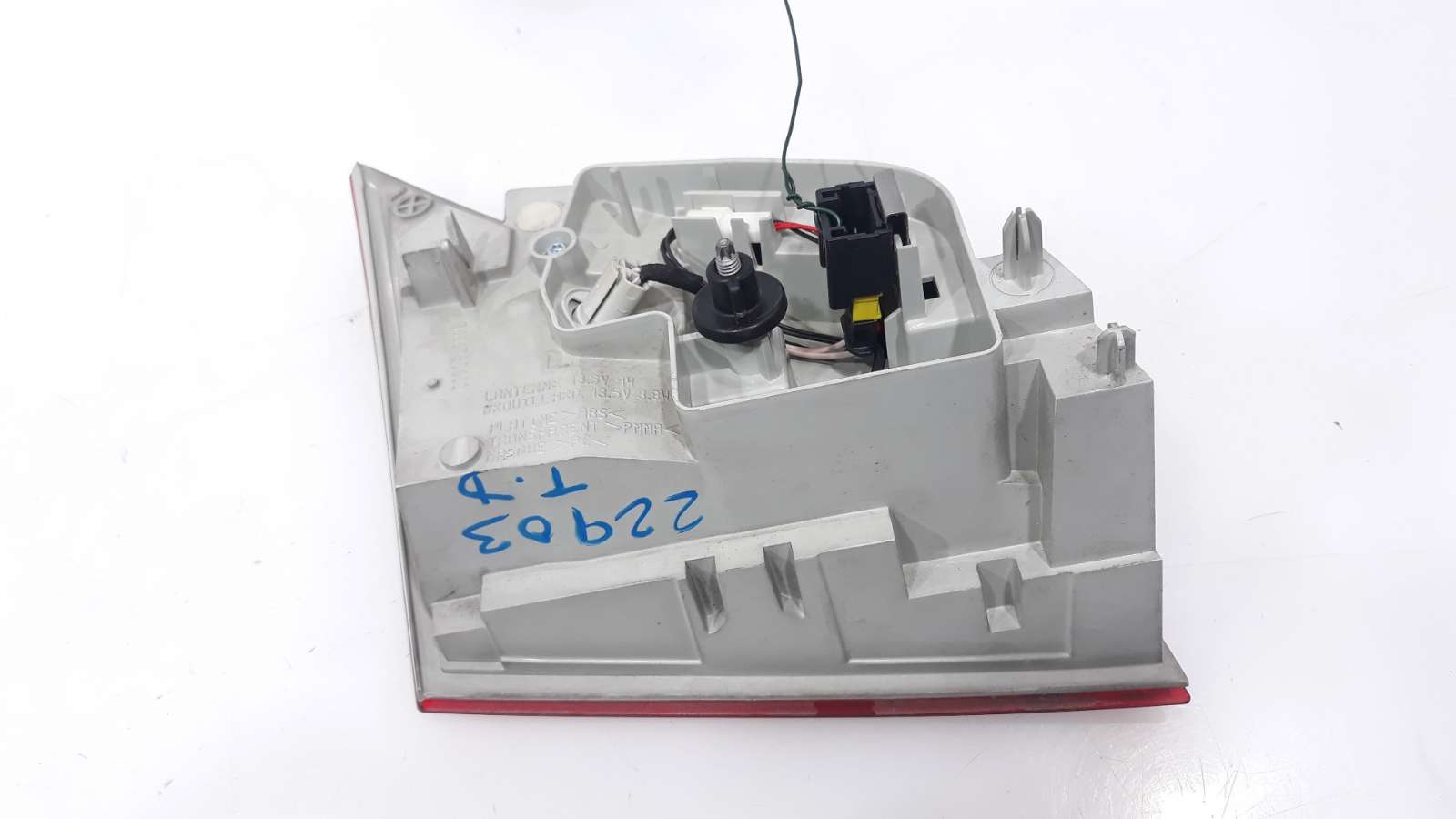 Recambio de piloto trasero derecho interior para peugeot 508 sw 2011-2018 active referencia OEM IAM 6351LZ 9686780680 9686780680 Recambio de piloto trasero derecho interior para peugeot 508 sw 2011-2018 active referencia OEM IAM 6351LZ 9686780680 9686780680