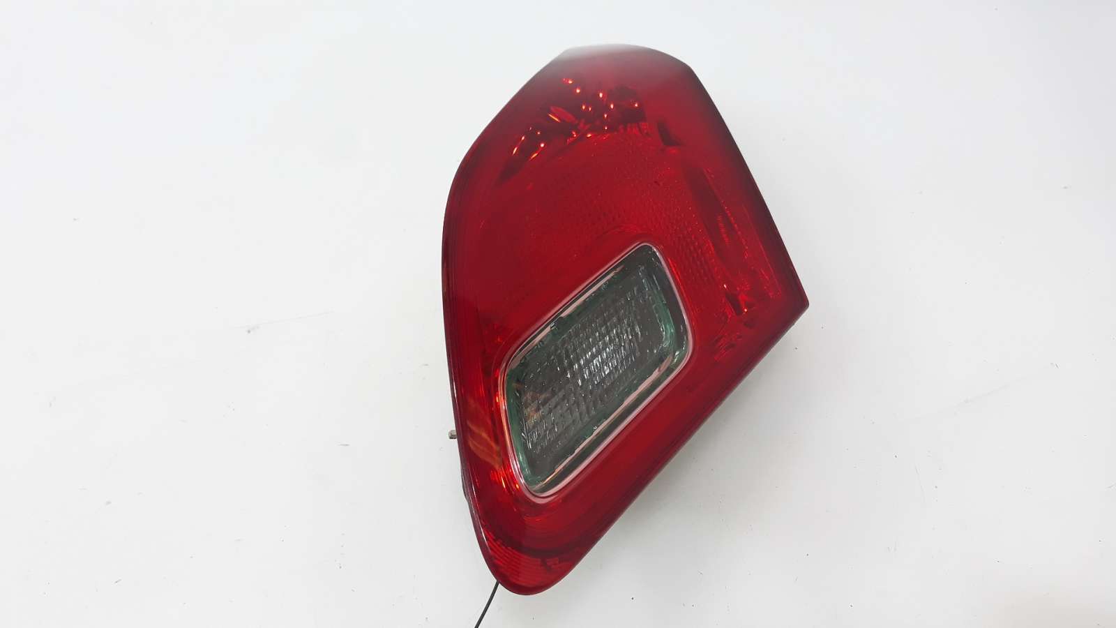 Recambio de piloto trasero derecho interior para opel astra j lim. 2009-2015 enjoy referencia OEM IAM 13306456 13306456  Recambio de piloto trasero derecho interior para opel astra j lim. 2009-2015 enjoy referencia OEM IAM 13306456 13306456