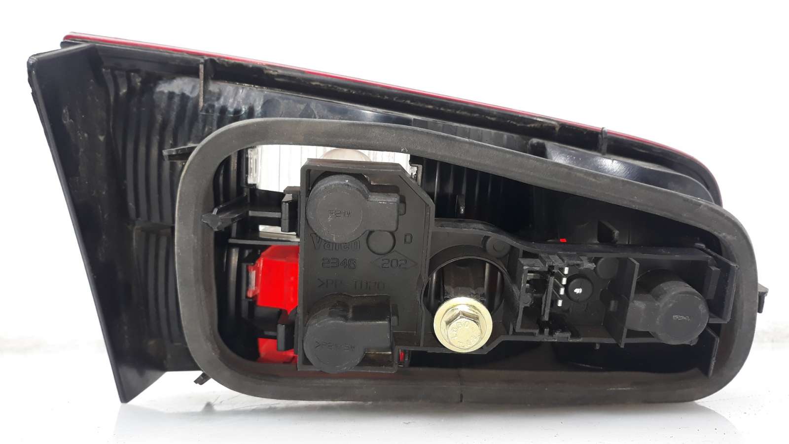 Recambio de piloto trasero derecho interior para renault laguna ii (bg0) 2001-2007 expression referencia OEM IAM 8200002476 8200 Recambio de piloto trasero derecho interior para renault laguna ii (bg0) 2001-2007 expression referencia OEM IAM 8200002476 8200