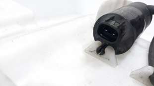 Recambio de deposito limpia para toyota corolla (e21) 2019- hybrid active referencia OEM IAM 8533002081 8533002081 8531502790 2