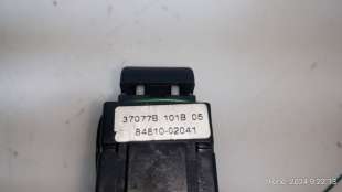 Recambio de mando elevalunas delantero derecho para toyota corolla (e12) 2001-2007 2.0 d-4d linea sol berlina referencia OEM IAM 2