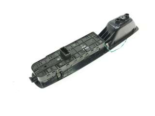 Recambio de mando elevalunas delantero izquierdo para renault megane iii berlina 5 p 2008-2016 dynamique referencia OEM IAM 8096
