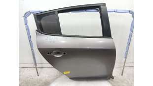 Recambio de puerta trasera derecha para renault megane iii berlina 5 p 2008-2016 dynamique referencia OEM IAM 821006386R 8210063