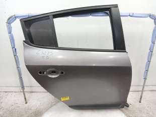 Recambio de puerta trasera derecha para renault megane iii berlina 5 p 2008-2016 dynamique referencia OEM IAM 821006386R 8210063