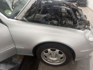Recambio de aleta delantera derecha para mercedes-benz clase e (w211) berlina 2002-2009 e 200 compressor (211.042) referencia OE
