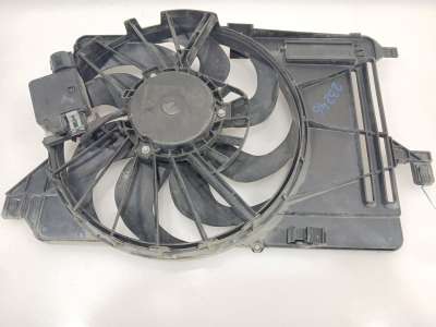 Recambio de electroventilador para ford focus lim. (cb8) 2010-2015 titanium referencia OEM IAM 2269553 8V618C607EE 