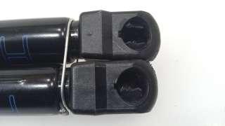 Recambio de amortiguadores maletero / porton para hyundai bayon 2021- essence 2wd referencia OEM IAM 81831Q0410 81841Q0410 81841