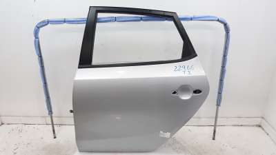 Recambio de puerta trasera izquierda para hyundai i30 2007-2012 comfort referencia OEM IAM 770032L010 770032L010 770032L010