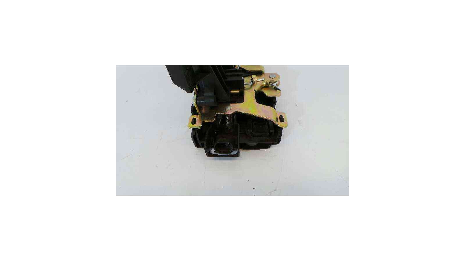 Recambio de cerradura puerta delantera izquierda para seat cordoba berlina (6l2) 2002-2009 referencia OEM IAM 106.21170121 10621 Recambio de cerradura puerta delantera izquierda para seat cordoba berlina (6l2) 2002-2009 referencia OEM IAM 106.21170121 10621