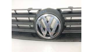 Recambio de rejilla delantera para volkswagen polo (9n3) 2005-2010 highline referencia OEM IAM 6Q0853653E 1T0853601A 