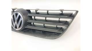 Recambio de rejilla delantera para volkswagen polo (9n3) 2005-2010 highline referencia OEM IAM 6Q0853653E 1T0853601A 
