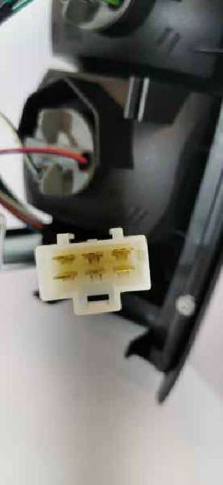 Recambio de piloto trasero izquierdo para nissan pick-up (d22) 1998- 2.5 diesel referencia OEM IAM 165257311 165257311 