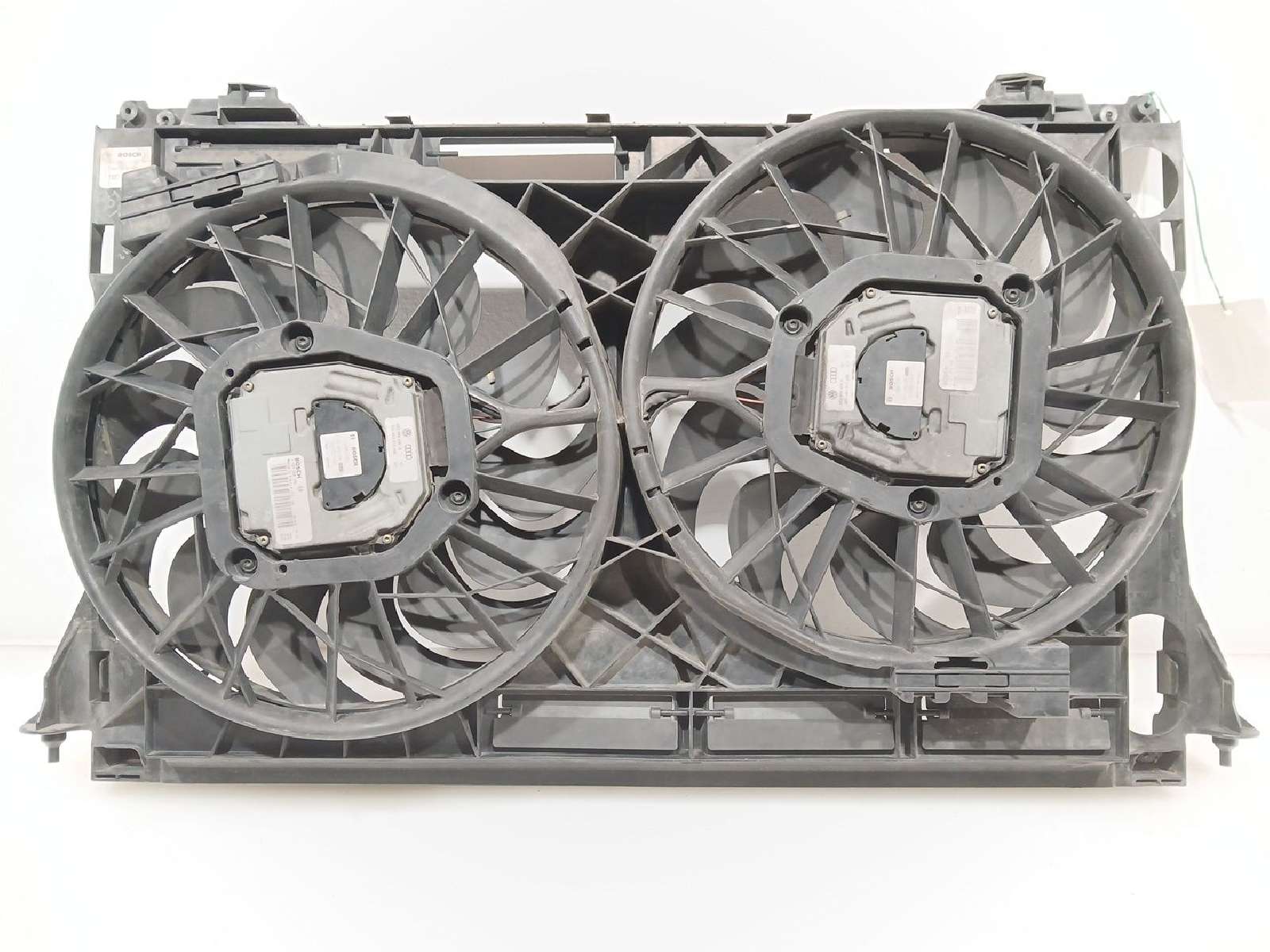 Recambio de electroventilador para audi a8 (4e2) 2002-2010 3.7 quattro referencia OEM IAM 4E9121205D 4E9121205D  Recambio de electroventilador para audi a8 (4e2) 2002-2010 3.7 quattro referencia OEM IAM 4E9121205D 4E9121205D