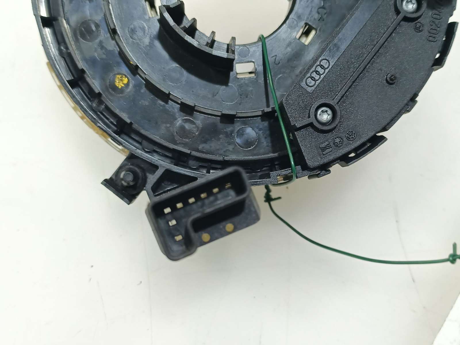 Recambio de anillo airbag para audi a4 avant (8e) 2004-2008 2.0 tdi referencia OEM IAM 4E0953541 4E0953541  Recambio de anillo airbag para audi a4 avant (8e) 2004-2008 2.0 tdi referencia OEM IAM 4E0953541 4E0953541