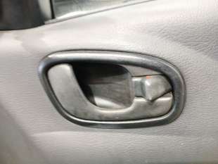 Recambio de maneta interior delantera derecha para daewoo lanos sedán (klat) 1997- 1.3 referencia OEM IAM 96238352 96238352 