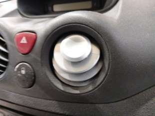 Recambio de aireador central derecho para citroën c3 i (fc_, fn_) 2002- 1.4 hdi referencia OEM IAM 8264X9 8264X9 