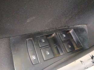 Recambio de mando elevalunas delantero izquierdo para opel astra j (p10) 2009-2015 1.7 cdti (68) referencia OEM IAM 13305011 133