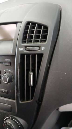 Recambio de aireador central derecho para kia cee´d hatchback (ed) 2006-2012 1.4 referencia OEM IAM 974401H000 974401H000 