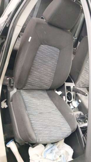 Recambio de asiento delantero derecho para kia cee´d hatchback (ed) 2006-2012 1.4 referencia OEM IAM 884041H070351 884041H070351