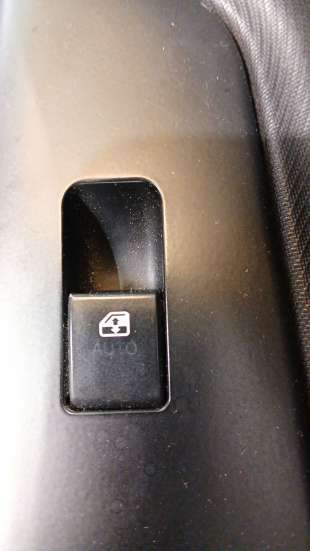Recambio de mando elevalunas delantero derecho para kia cee´d hatchback (ed) 2006-2012 1.4 referencia OEM IAM 935751H000EQ 93575