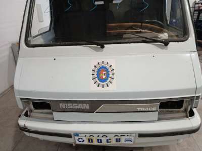 nissan trade caja/chasis 1986-1994 del año 1991