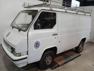 nissan trade caja/chasis 1986-1994 del año 1991
