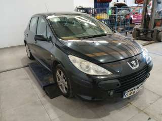 peugeot 307 (3a/c) 2000-2012 del año 2004