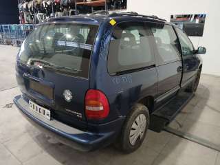 chrysler voyager (gs) 1995-2001 del año 2000