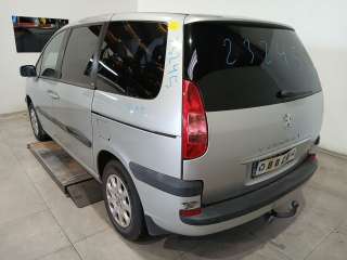 peugeot 807 2002-2010 del año 2003
