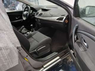 renault megane iii hatchback (bz0/1_, b3_) 2008- del año 2009