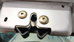 Recambio de cerradura maletero / porton para ford focus i sedán (dfw) 1999-2009 1.8 turbo di / tddi referencia OEM IAM 4398070 4
