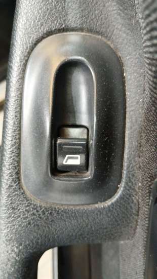 Recambio de mando elevalunas delantero derecho para peugeot 306 break (7e, n3, n5) 1994-2002 2.0 hdi 90 referencia OEM IAM 6552X