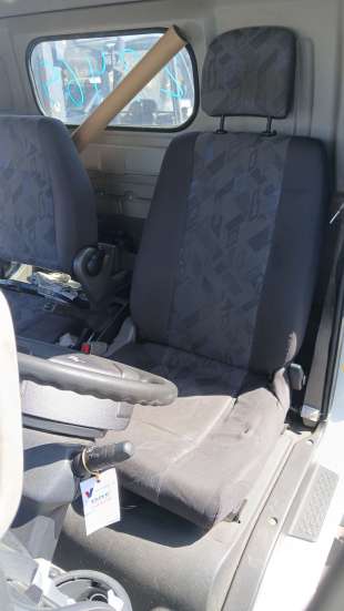Recambio de asiento delantero izquierdo para renault maxity - referencia OEM IAM 5001871988 5001871988 
