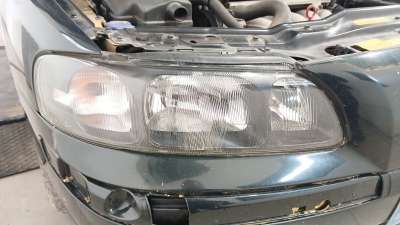Recambio de faro derecho para volvo s60 i (384) 2000-2010 2.4 referencia OEM IAM 8693586  