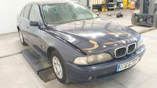 bmw 5 (e39) 1995-2003 del año 2001