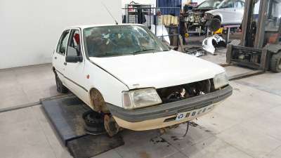 peugeot 205 furgoneta/hatchback 1983-1990 del año 1997