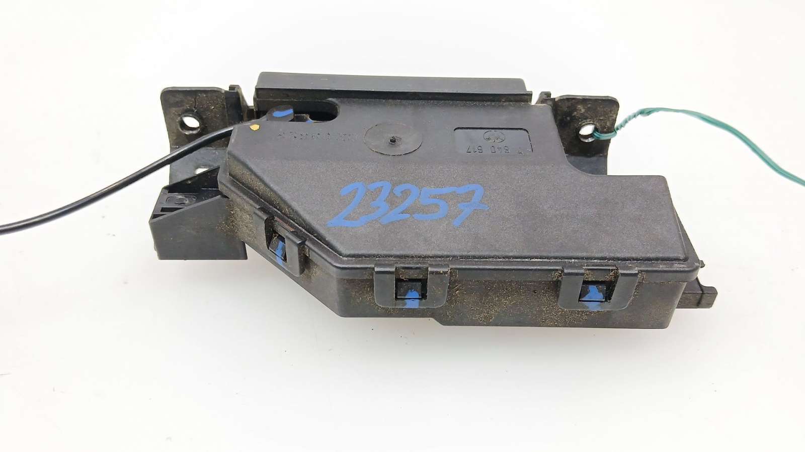 Recambio de cerradura maletero / porton para bmw serie 1 berlina (e81/e87) 2004-2012 116d referencia OEM IAM 51247840617 5124784 Recambio de cerradura maletero / porton para bmw serie 1 berlina (e81/e87) 2004-2012 116d referencia OEM IAM 51247840617 5124784