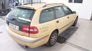 volvo v40 station wagon (645) 1995-2004 del año 2001