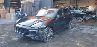 porsche cayenne (typ 92aa) 2009-2017 del año 2016